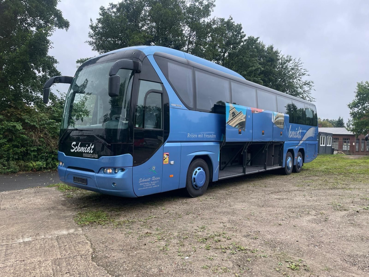 Neoplan Tourliner L P22 (59 Sitze*Schalt*TOP*DE) - Reisebus: das Bild 2 Neoplan Tourliner L P22 (59 Sitze*Schalt*TOP*DE) - Reisebus: das Bild 2