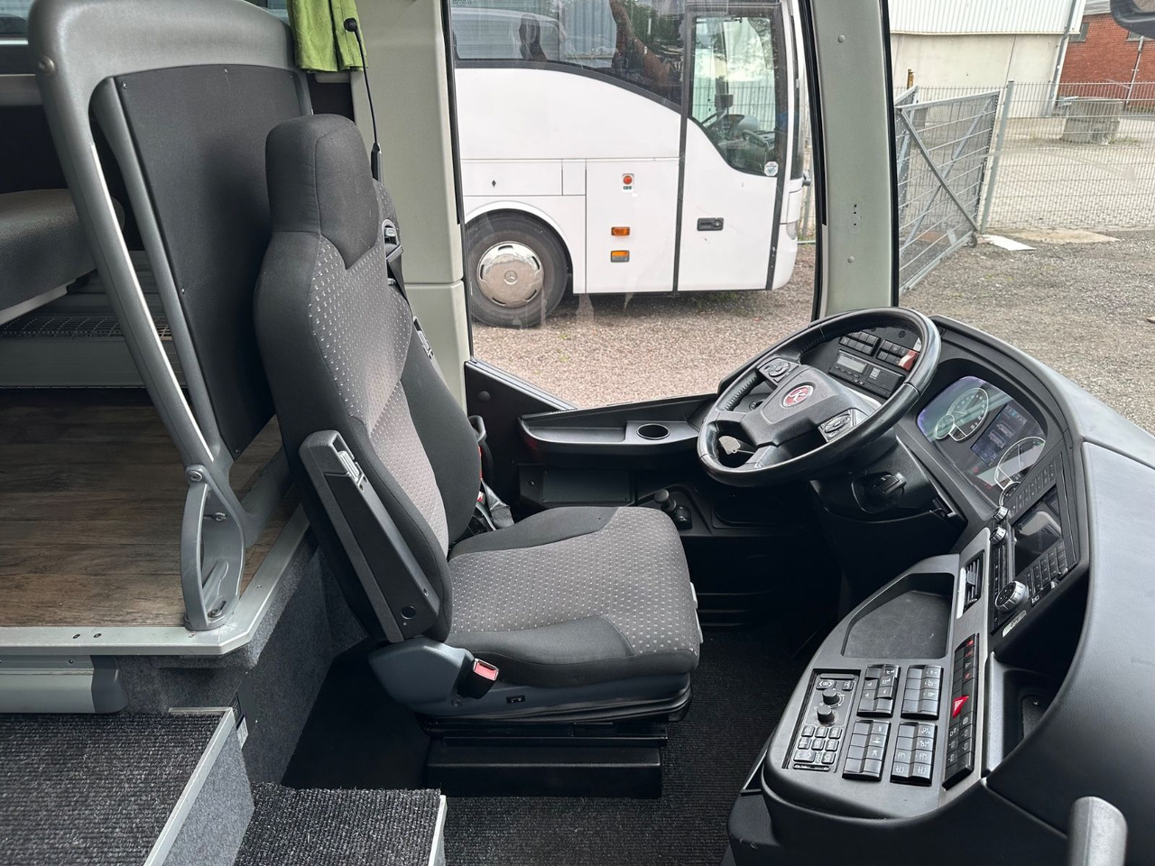 Reisebus Setra S 516 HD/2A  (54 Sitze*DE-Bus): das Bild 16