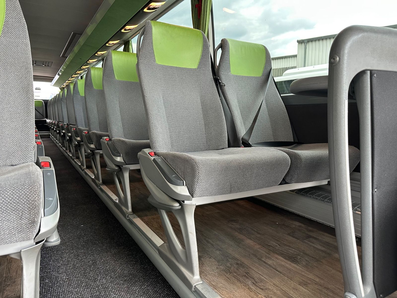 Reisebus Setra S 516 HD/2A  (54 Sitze*DE-Bus): das Bild 22