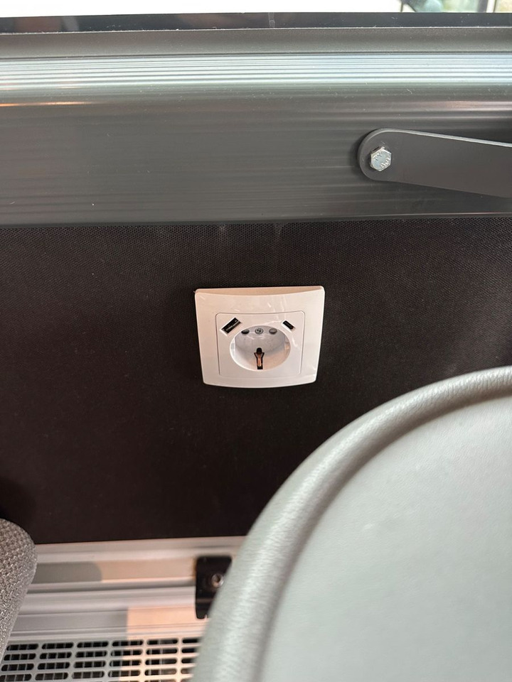 Reisebus Setra S 516 HD/2A  (54 Sitze*DE-Bus): das Bild 23