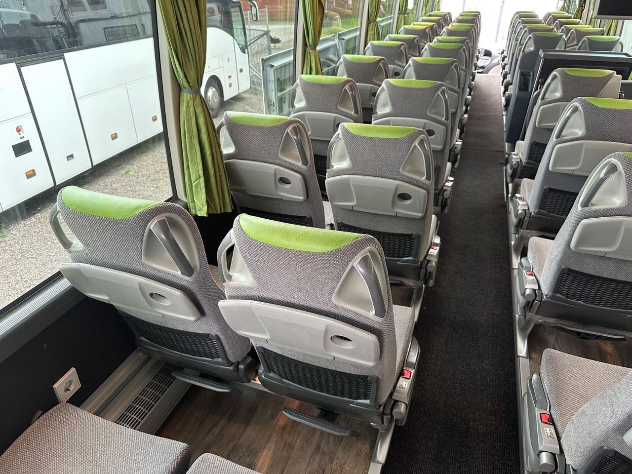 Reisebus Setra S 516 HD/2A  (54 Sitze*DE-Bus): das Bild 27