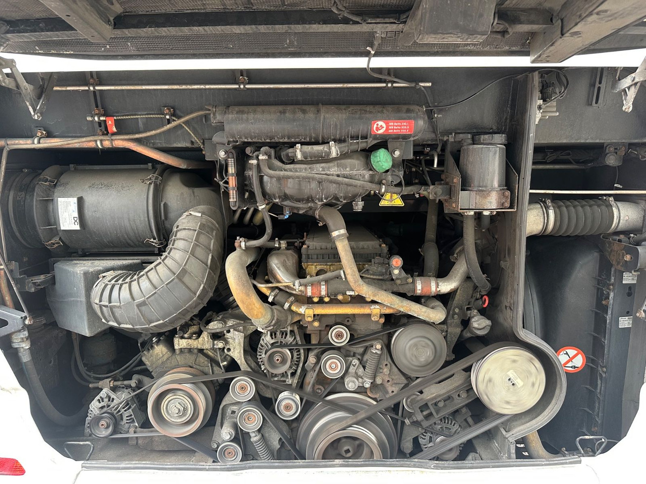 Setra S 516 HD/2A (54 Sitze*DE-Bus) - Reisebus: das Bild 4 Setra S 516 HD/2A (54 Sitze*DE-Bus) - Reisebus: das Bild 4