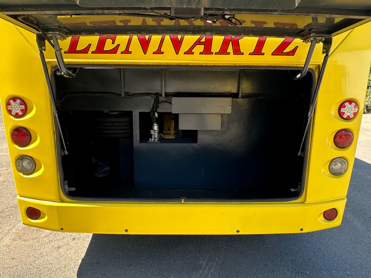 Temsa MD7 plus (wenig Km*34 Sitze*DE) MD9 - Kleinbus, Personentransporter: das Bild 3 Temsa MD7 plus (wenig Km*34 Sitze*DE) MD9 - Kleinbus, Personentransporter: das Bild 3