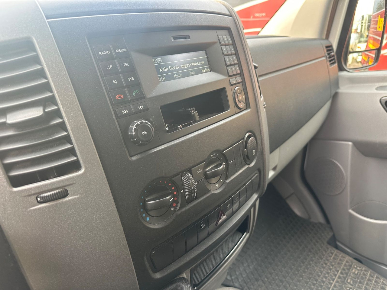 Kleinbus, Personentransporter Volkswagen Crafter (TOP) Sprinter 313 CDi: das Bild 9